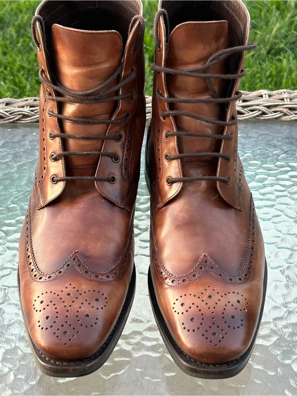 Excellent! Mens THURSDAY BOOT Company WINGTIP Burnished Leather Dress Boot 10.5